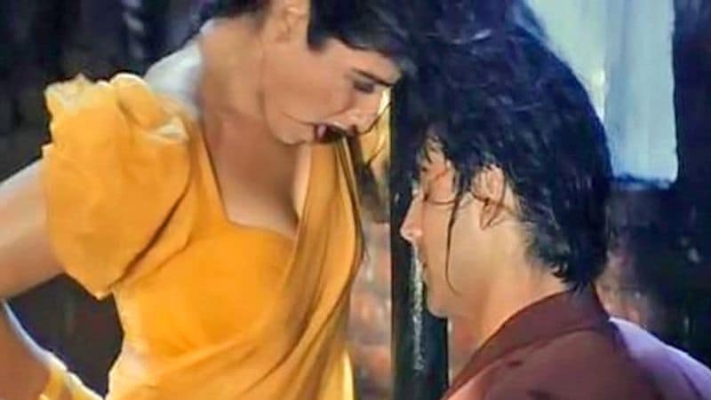 Sooryavanshi Tip Tip Barsa song Akshay Kumar Katrina Kaif Raveena Tandon audience liking old song