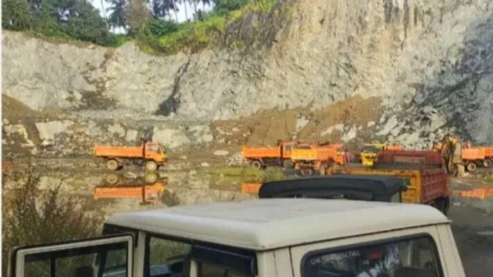 Raid on illegal quarry:16 tipper lorries seized Raid on illegal quarry:16 tipper lorries seized