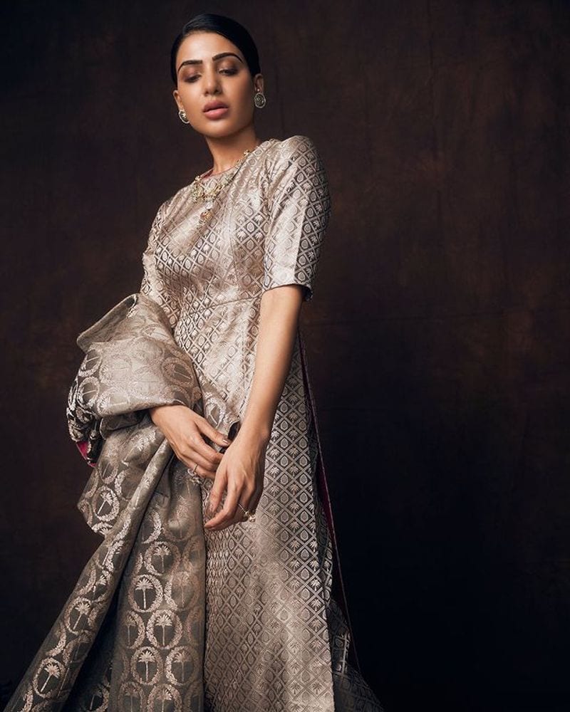Samantha latest photos in serious look