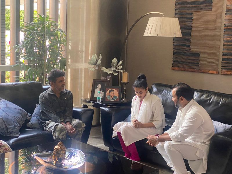 Kannada actress Priyamani visits Puneeth Rajkumar Shivarajkumar house vcs