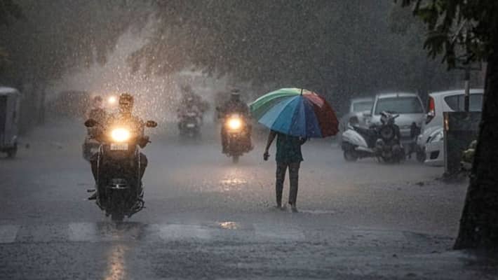 new low pressure area in Tamil Nadu is getting stronger as a low pressure zone new low pressure area in Tamil Nadu is getting stronger as a low pressure zone