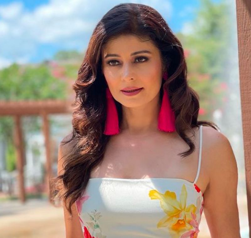 I have done lot of American shows have not just been sitting and eating potatoes says actress Pooja Batra dpl