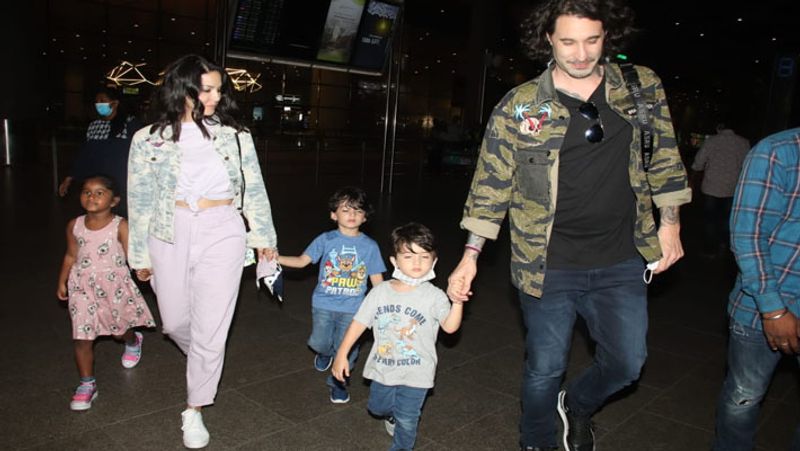 Sunny Leone Huma Qureshi was spotted at the airport