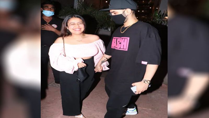 Sunny Leone Huma Qureshi was spotted at the airport
