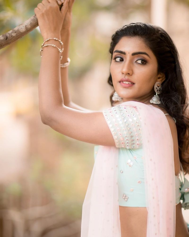 eesha rebba belly and back show fire on internet latest photos goes viral