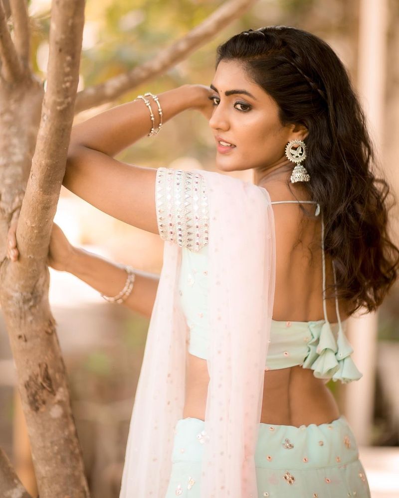 eesha rebba belly and back show fire on internet latest photos goes viral