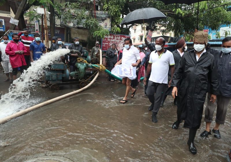 Chief Minister Stalin on a mission to rescue people from the floods in Chennai