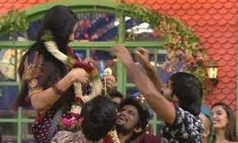 bigg boss telugu 5 manas mother shocking comments on marriage with priyanka singh