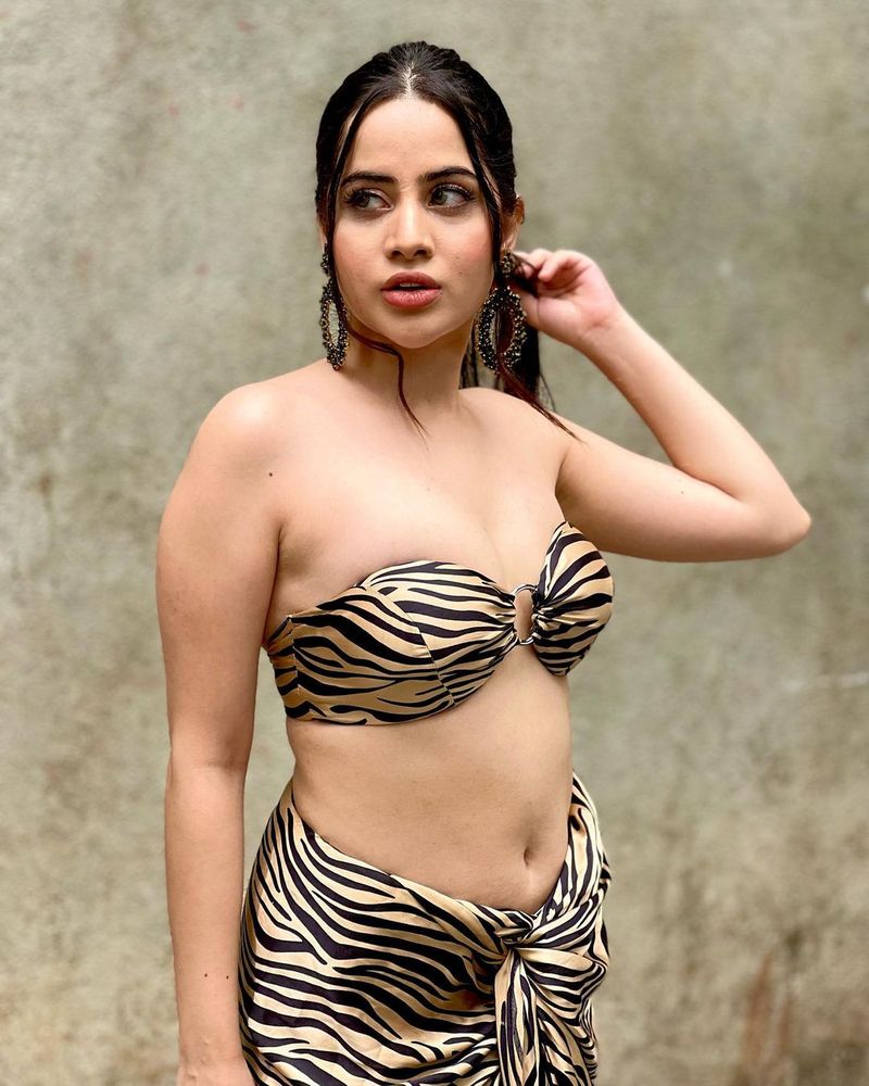 Bigg Boss OTT fame Urfi Javed in Bold Look goes viral Social Media mah