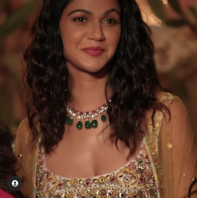 allu arjun wife snehareddy shines in diwali celebrations she looks fabulous