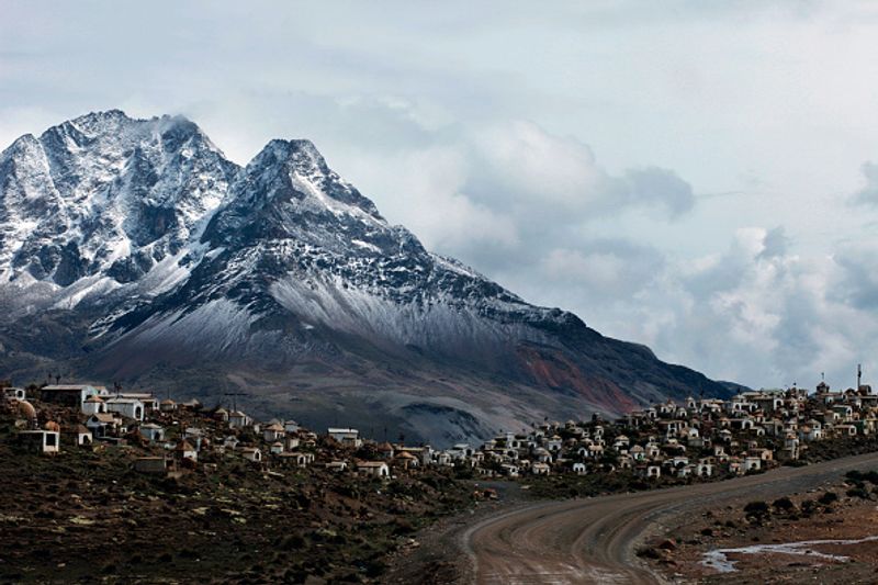 climate change highest ski resort in the world turned into ghost town