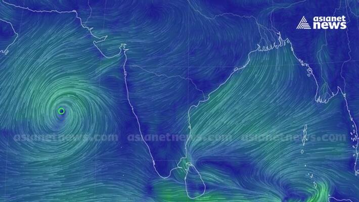 Yellow alert in eleven districts in kerala Chennai Experiences heavy rain Yellow alert in eleven districts in kerala Chennai Experiences heavy rain