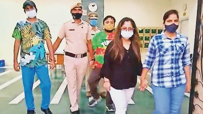 cricket players selection scam police arrested 2 persons and issued notice to some officials ex ipl player cricket players selection scam police arrested 2 persons and issued notice to some officials ex ipl player
