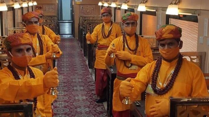 Indian Railways changes saffron uniform of Ramayan Express staff after Hindu seers objected mnj Indian Railways changes saffron uniform of Ramayan Express staff after Hindu seers objected mnj