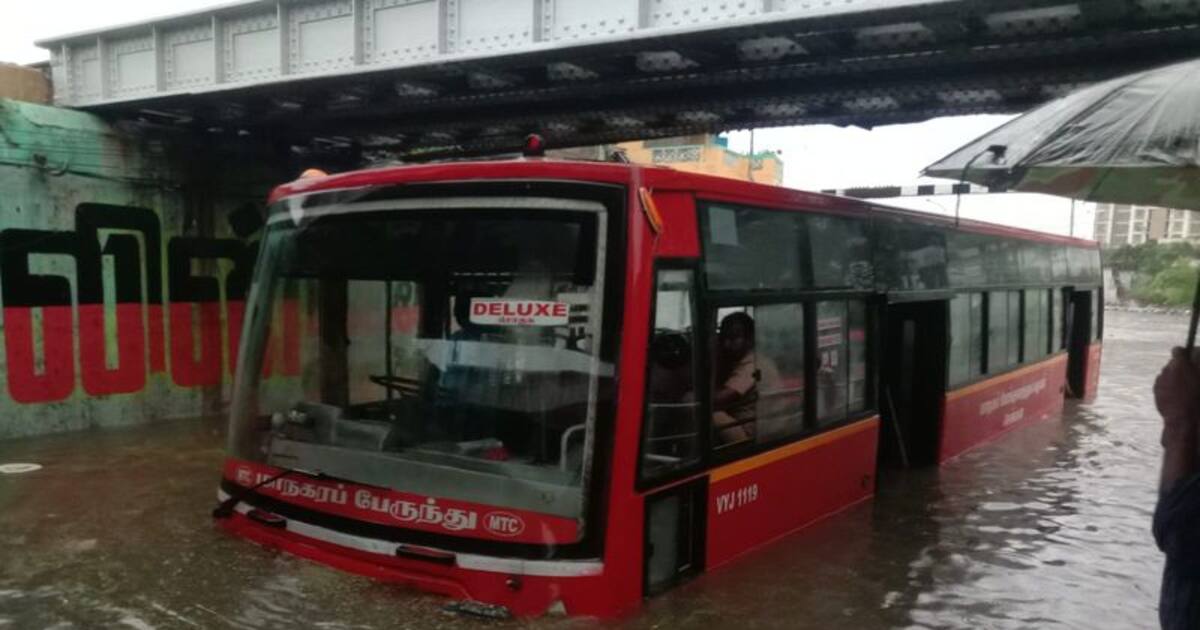 வேலுமணிக்கு அடுத்த சிக்கல்..! ஸ்மார்ட் சிட்டி ஒப்பந்ததாரர் மீது நடவடிக்கை நிச்சயம் என ஸ்டாலின் அதிரடி!!