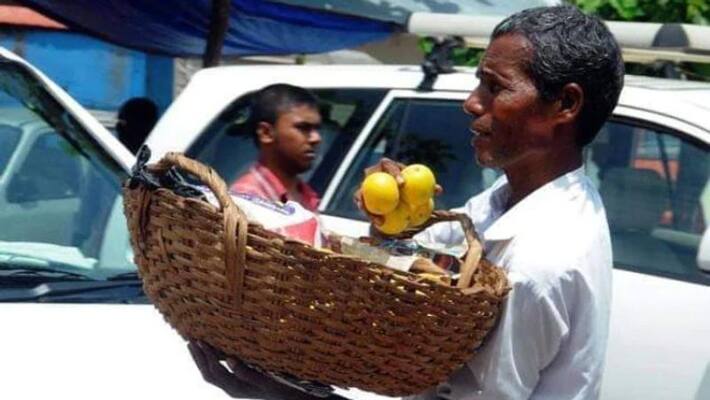 Orange vendor gets Padma award for his Contributions In Rural Education Orange vendor gets Padma award for his Contributions In Rural Education