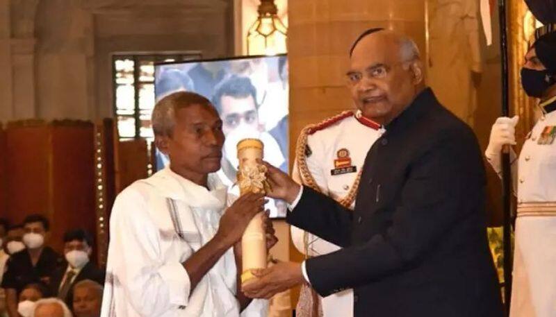 Orange vendor gets Padma award for his Contributions In Rural Education