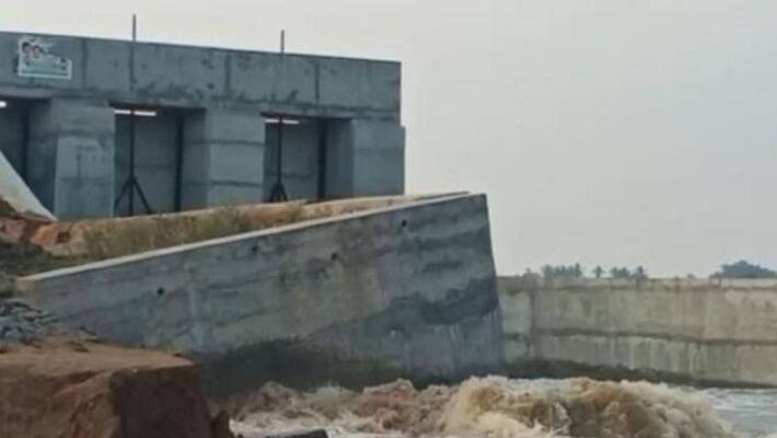 Dam constructed in Villuppuram by ADMK Govt breaks again Dam constructed in Villuppuram by ADMK Govt breaks again