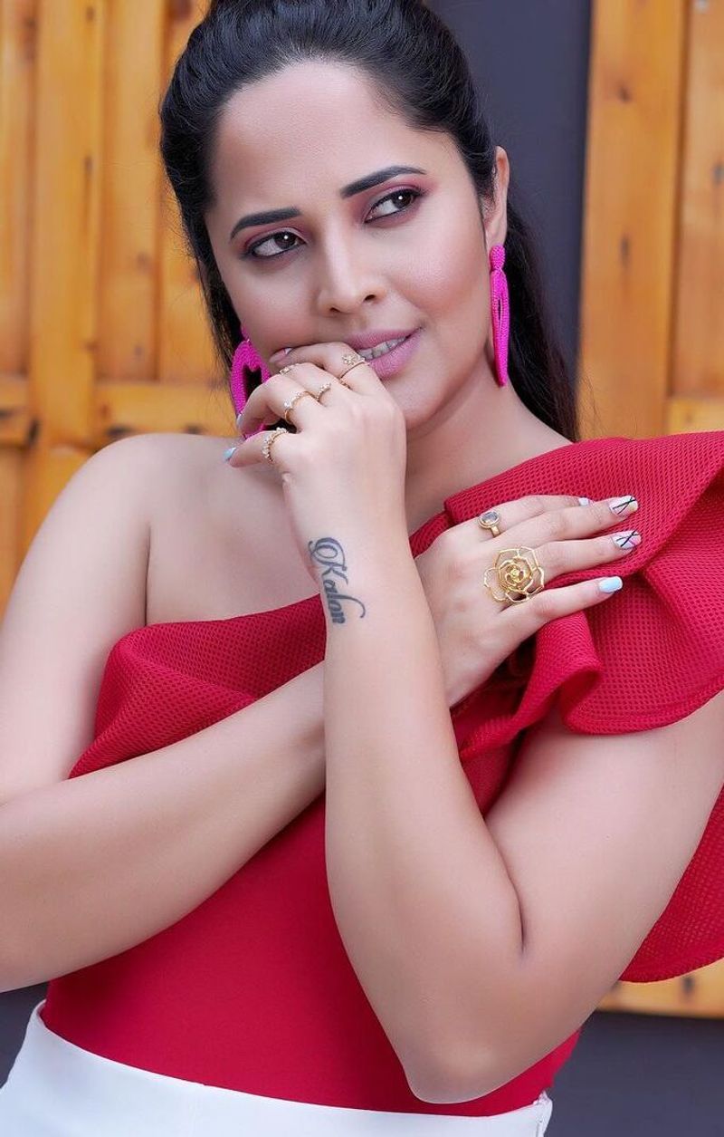 anasuya replaced thamannah but no growth in trp