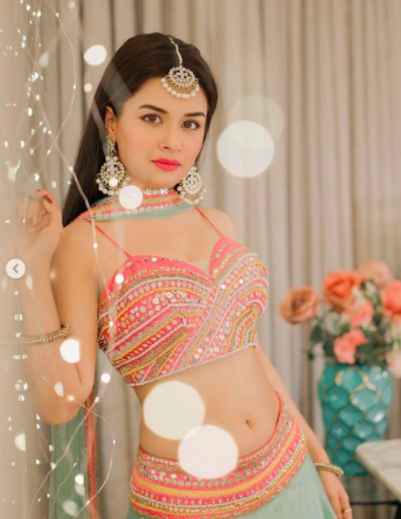 Tiku Weds Sheru Kangana Ranaut shares first look of Nawazuddin Siddiqui Avneet Kaurs film dpl