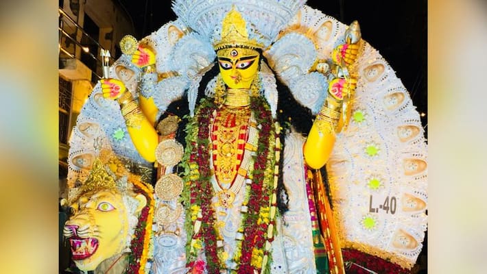 Protest in demand for using bamboo loft in immersion of jagadhatri puja in Krishnanagar Pnb Protest in demand for using bamboo loft in immersion of jagadhatri puja in Krishnanagar Pnb
