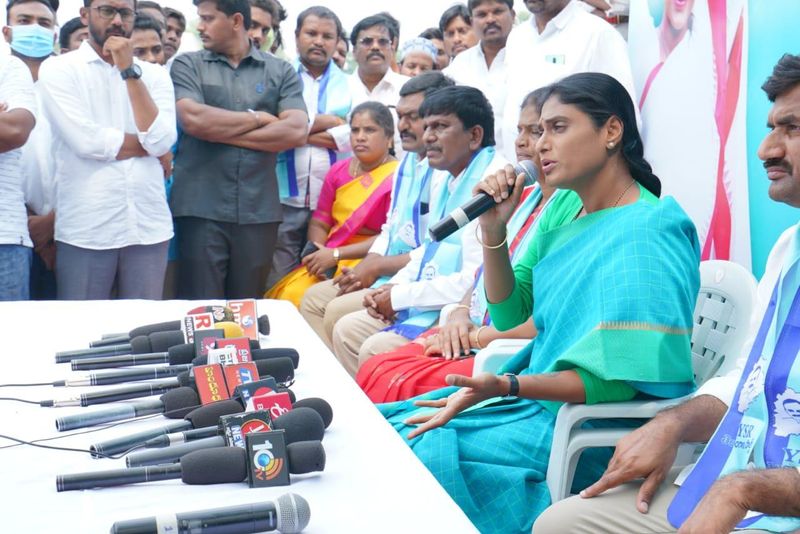 YSRTP Chief YS Sharmila Prajaprasthanam Padayatra postponed