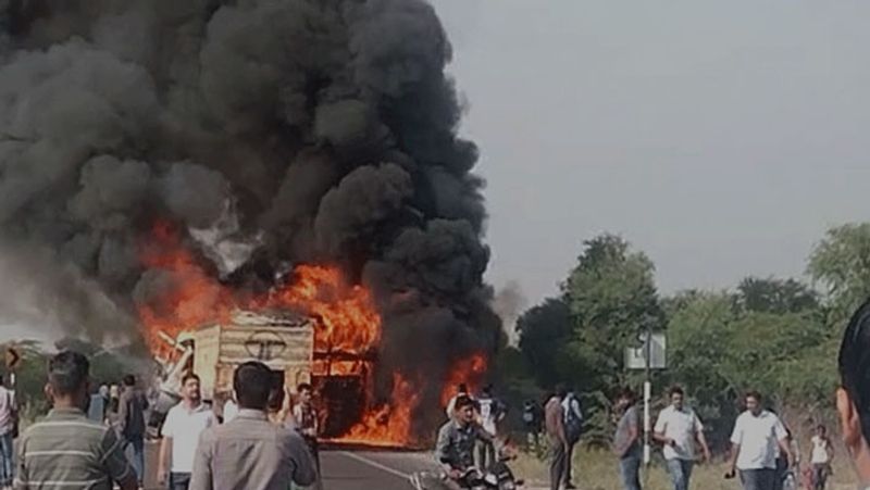 Rajasthan Accident Barmer Accident Jodhpur Highway see whole accident pictures collision of tanker trailer UDT