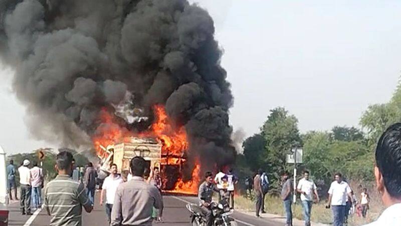 Rajasthan Accident Barmer Accident Jodhpur Highway see whole accident pictures collision of tanker trailer UDT
