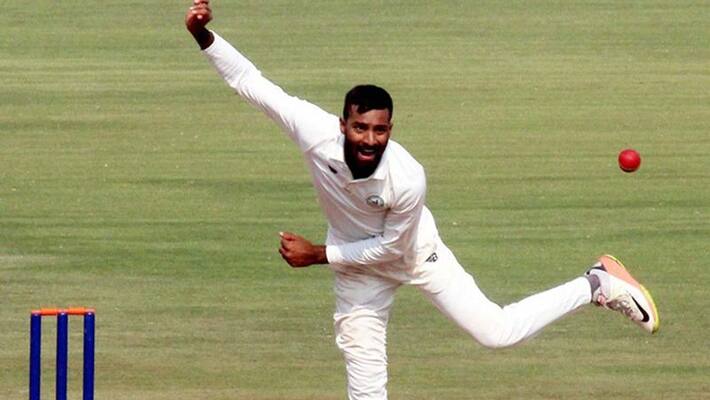 Vidarbha Bowler Akshay karnwar wonder performance in Syed Mushtaq Ali t20 trophy-mjs Vidarbha Bowler Akshay karnwar wonder performance in Syed Mushtaq Ali t20 trophy-mjs