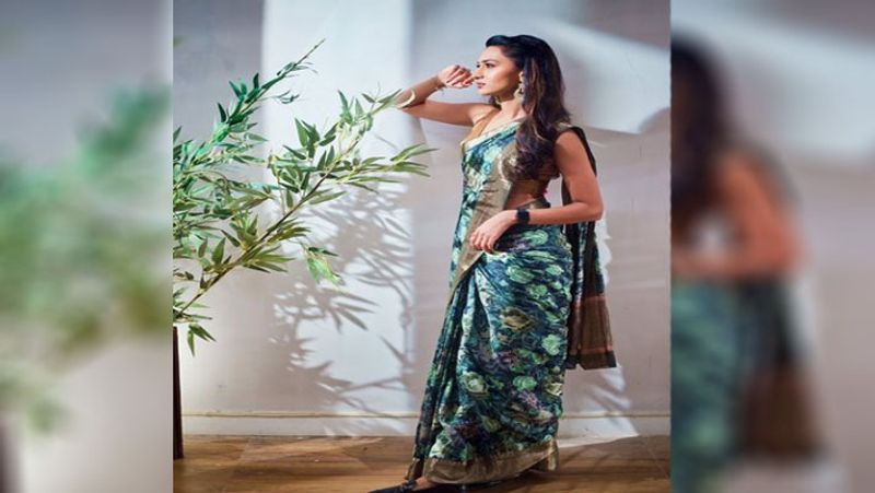 Erica Fernandes On Quitting Kuch Rang Pyar Ke Aise Bhi Check out her look in saree NTP