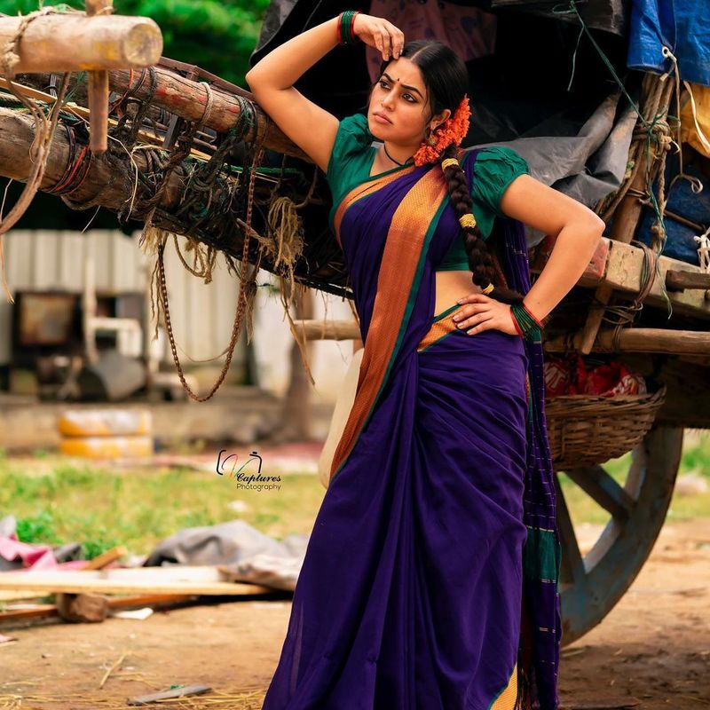 poorna vintage look hot photos stunning poses mind blowing