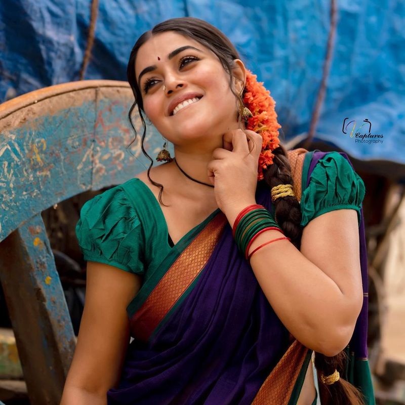 poorna vintage look hot photos stunning poses mind blowing