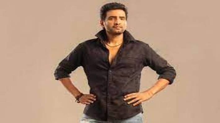 Jai Bhim/Santhanam: Did actor Santhanam tie himself to his caste?.. Twitter in fire against santhanam Jai Bhim/Santhanam: Did actor Santhanam tie himself to his caste?.. Twitter in fire against santhanam