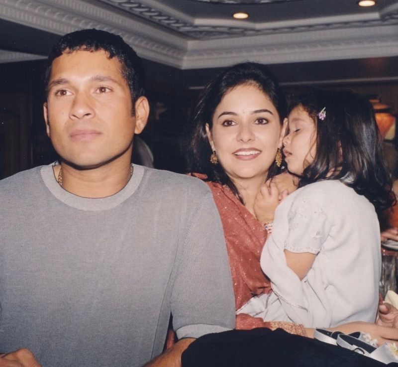 Sara Tendulkar Shares too hot black dress pics and wishes her mom Anjali Tendulkar