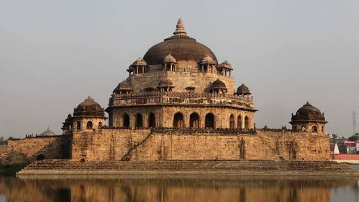 about Sher Shah Suri Tomb in Sasaram about Sher Shah Suri Tomb in Sasaram