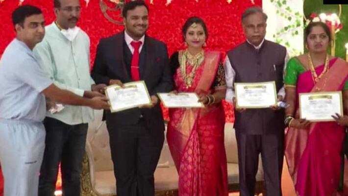 Karnataka Newly married couple takes pledge on their wedding day to donate eyes KPA Karnataka Newly married couple takes pledge on their wedding day to donate eyes KPA