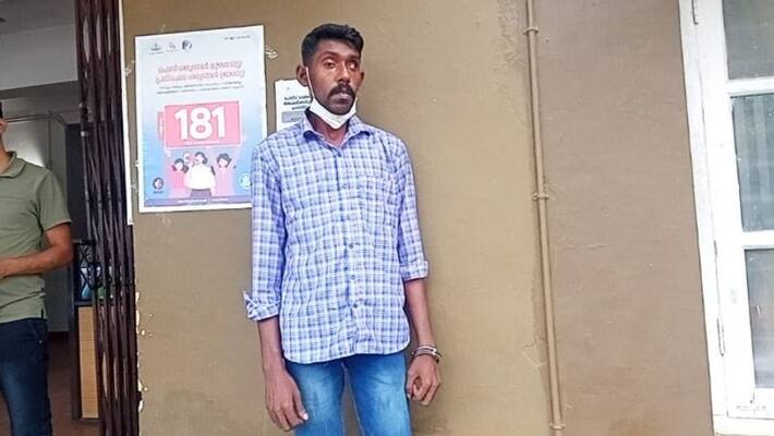 Honey Trap: First friendship then threat, youth arrested in Idukki Honey Trap: First friendship then threat, youth arrested in Idukki