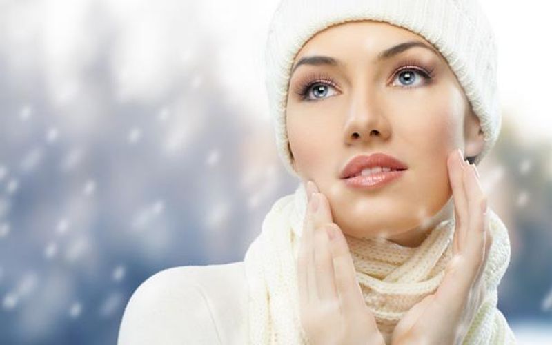 Why and how teeth become sensitive during winter?