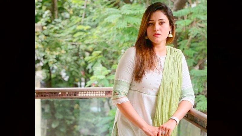 Nawab Malik daughter Nilofar is a fashion designer know profile and facts kpn