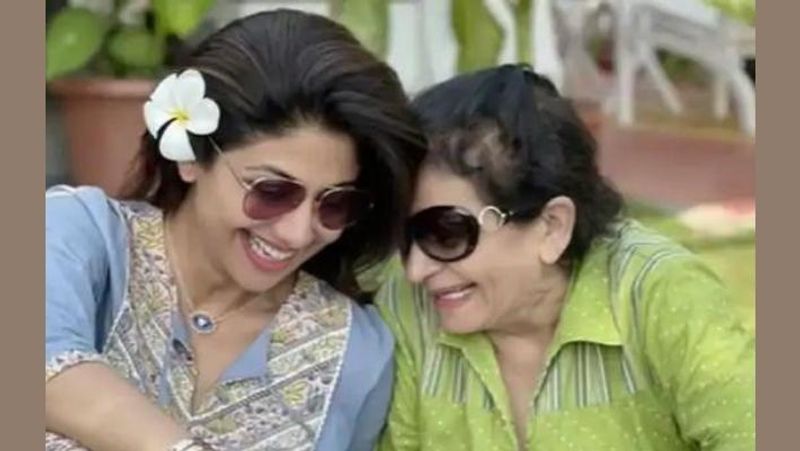 Bollywood Relationship actress Mother in Law