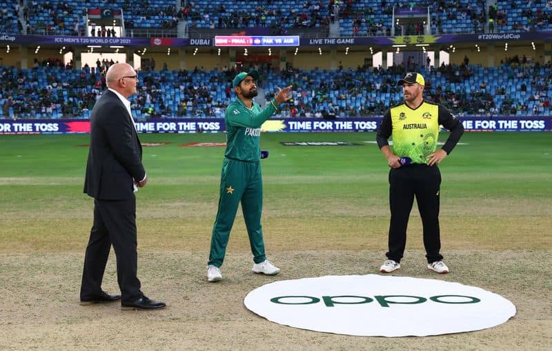 T20 World Cup Australia into the finals by beating Pakistan