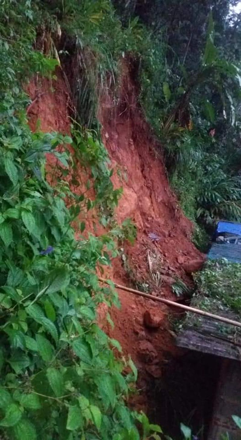 heavy rain and land slide in kottayam and pathanamthitta