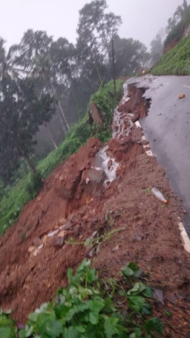 heavy rain and land slide in kottayam and pathanamthitta