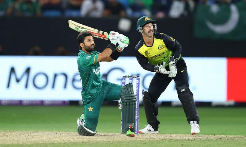 T20 World Cup Australia into the finals by beating Pakistan