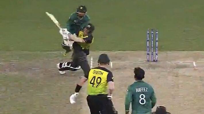 david warner bizarre sixer against pakistan in t20 world cup semi final match david warner bizarre sixer against pakistan in t20 world cup semi final match