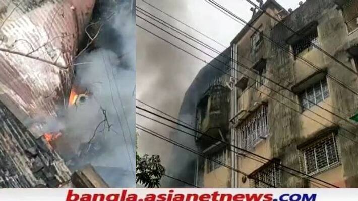 Fire breaks out in a Plastic factory at Dakshindari in Kolkata RTB Fire breaks out in a Plastic factory at Dakshindari in Kolkata RTB