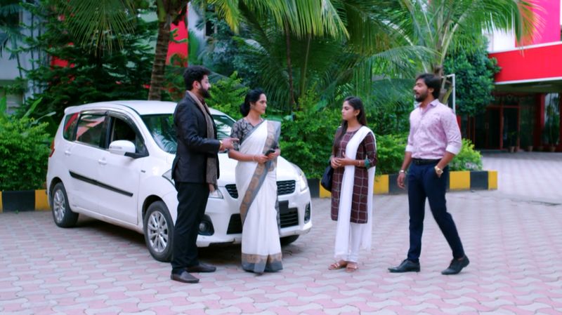Rishi targets vasudhara in todays guppedantha manasu serial episode