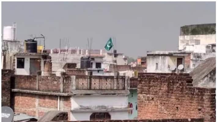 4 Booked for Treason in Gorakhpur for Allegedly Hoisting Pakistani Flag 4 Booked for Treason in Gorakhpur for Allegedly Hoisting Pakistani Flag