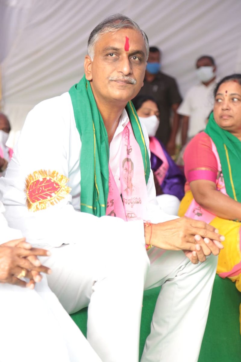 TRS Dharna: Minister Harish Rao Participated Dharna at Siddipet