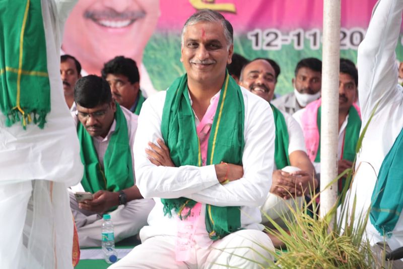 TRS Dharna: Minister Harish Rao Participated Dharna at Siddipet